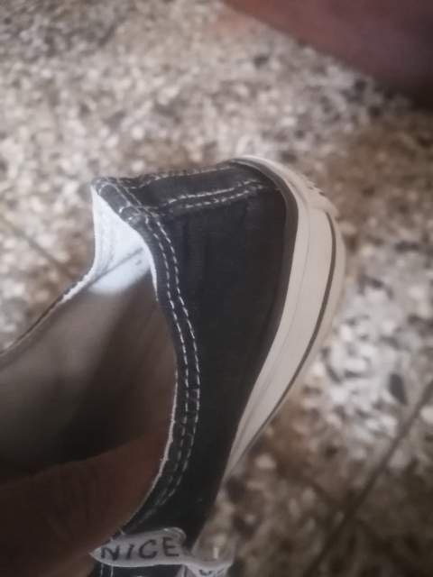 Clean Sneakers photo 3